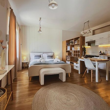 Napsugar Apartman Кестхей Экстерьер фото