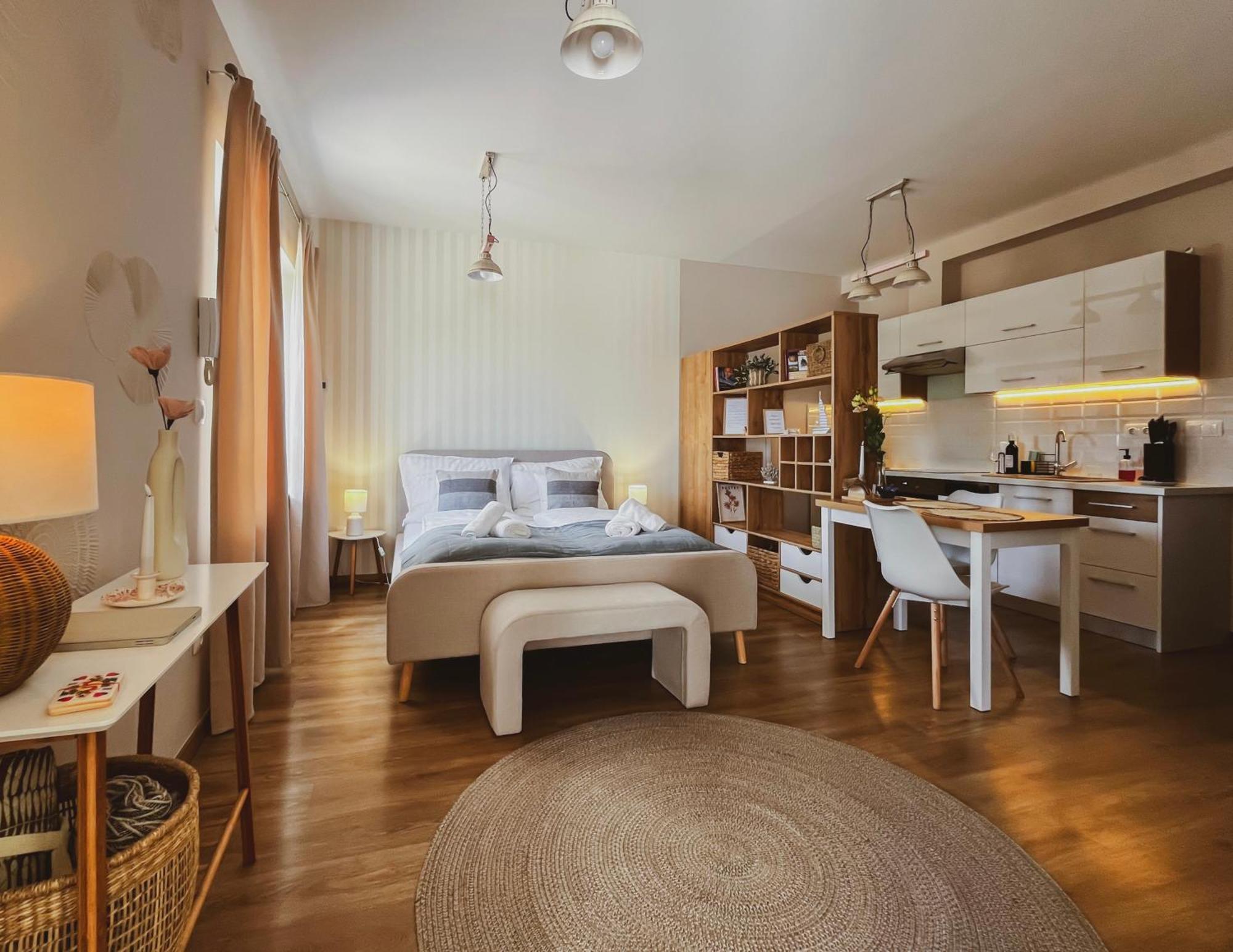 Napsugar Apartman Кестхей Экстерьер фото